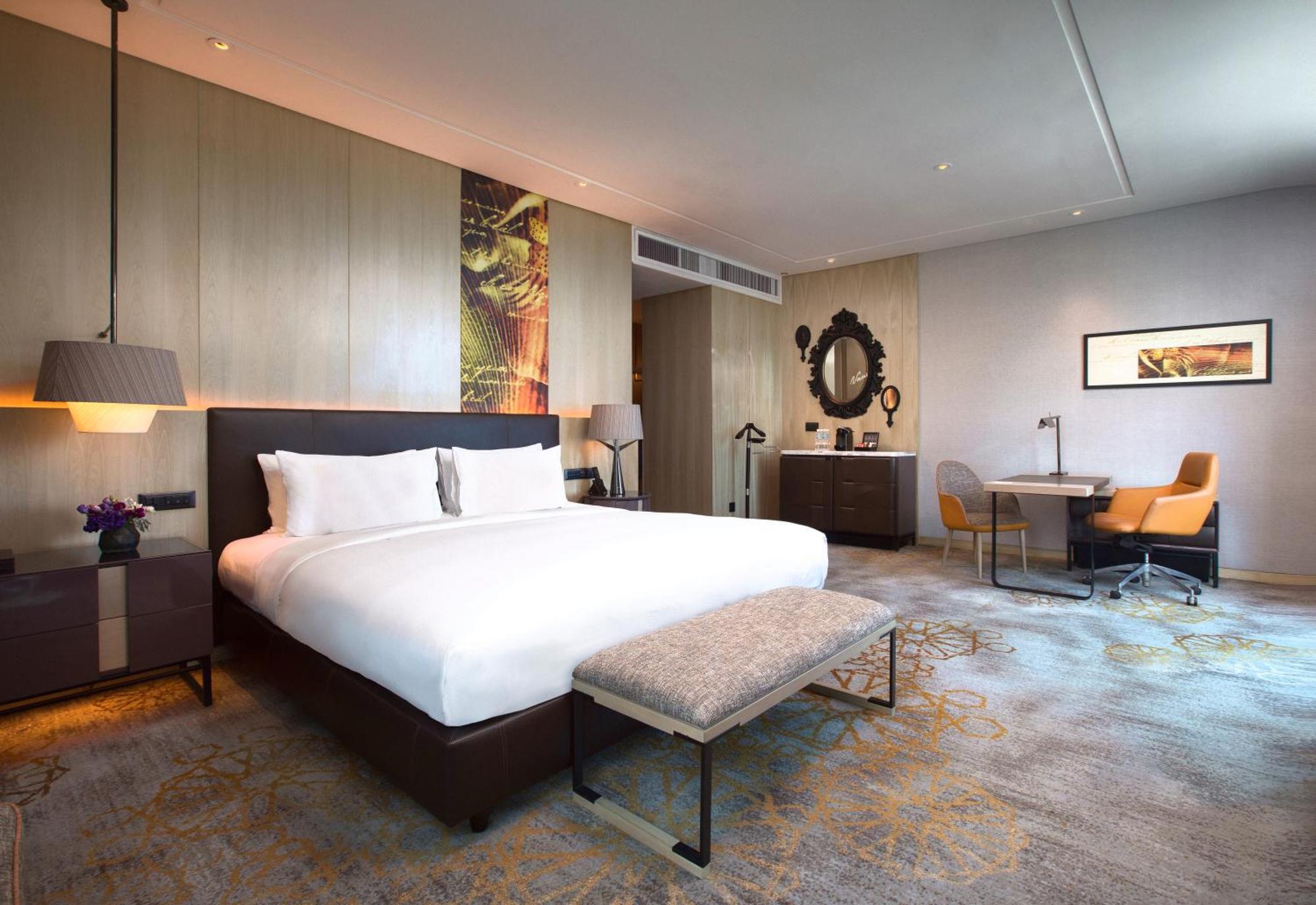 מלון Sofitel Kuala Lumpur Damansara מראה חיצוני תמונה Deluxe Suite