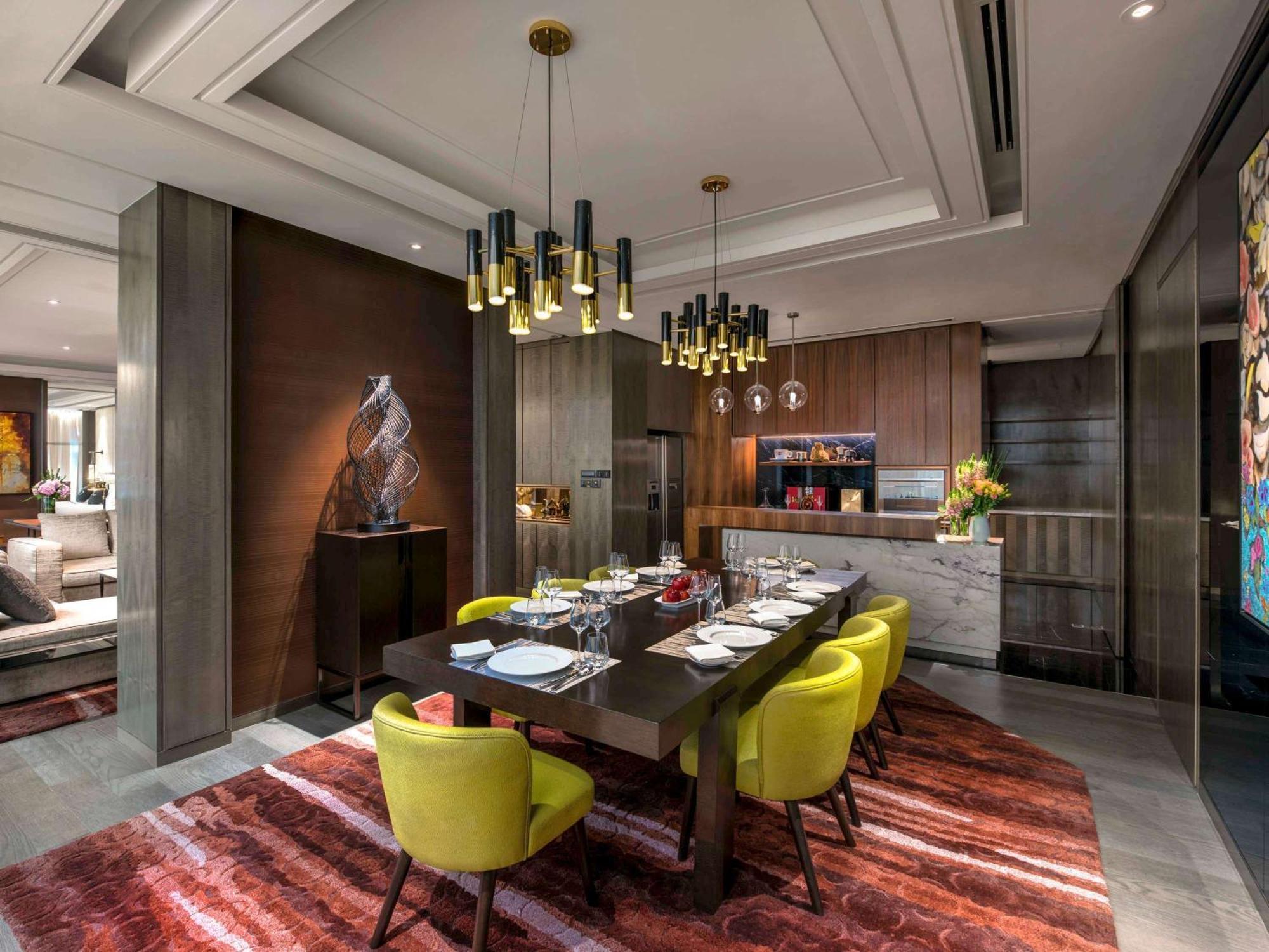מלון Sofitel Kuala Lumpur Damansara מראה חיצוני תמונה The dining room of a 3-bedroom apartment