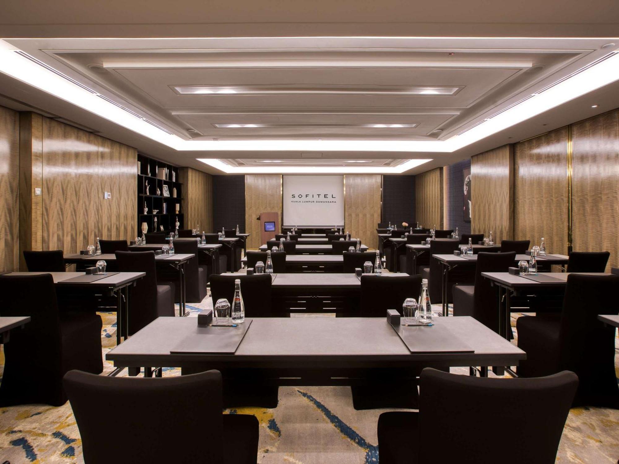 מלון Sofitel Kuala Lumpur Damansara מראה חיצוני תמונה